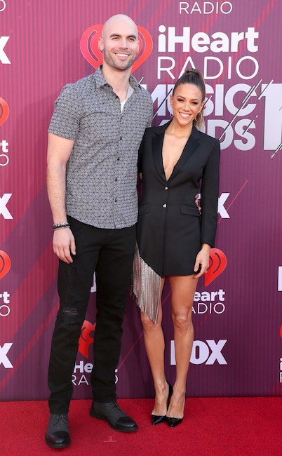 Jana Kramer, Mike Caussin, 2019 iHeartRadio Music Awards, Arrivals, Couples